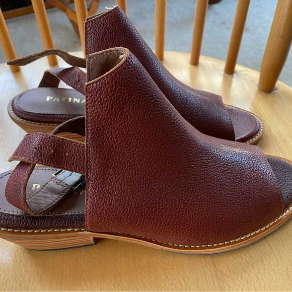 Portland leather sling-back mules! Size 8 1/2. Heel 1-1/2". Nutmeg. New! - Picture 3 of 4